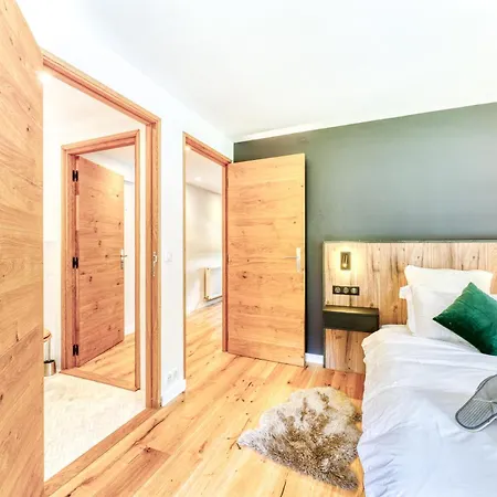 公寓 De Luxe Avec Jacuzzi, Vue Montagne Et Jardin *