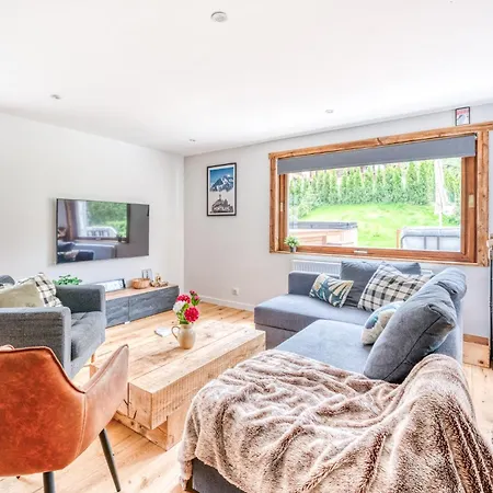 De Luxe Avec Jacuzzi, Vue Montagne Et Jardin