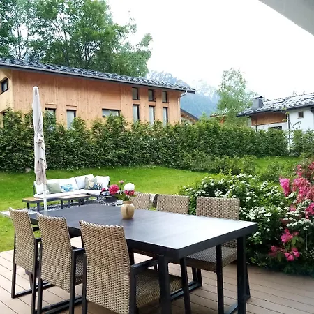 公寓 De Luxe Avec Jacuzzi, Vue Montagne Et Jardin 霞慕尼