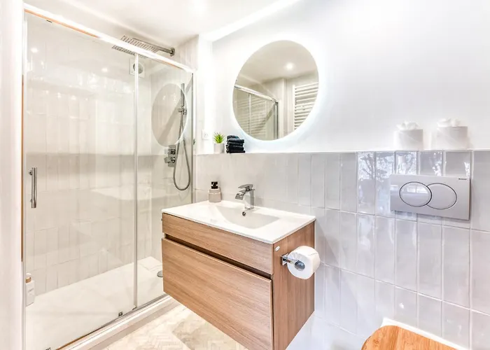 Apartment De Luxe Avec Jacuzzi, Vue Montagne Et Jardin *