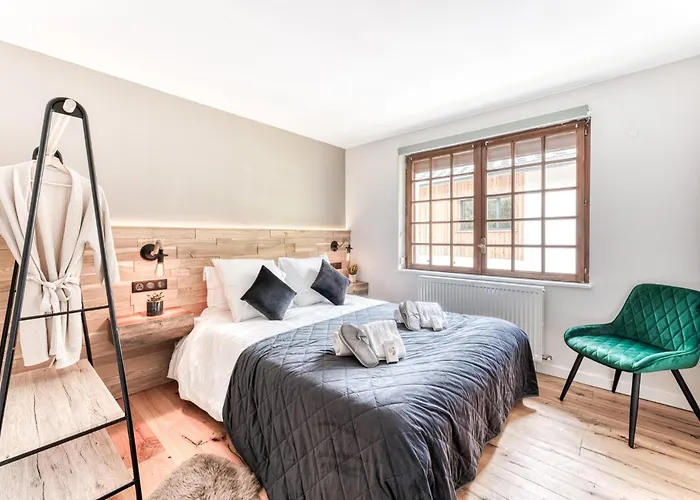 De Luxe Avec Jacuzzi, Vue Montagne Et Jardin *